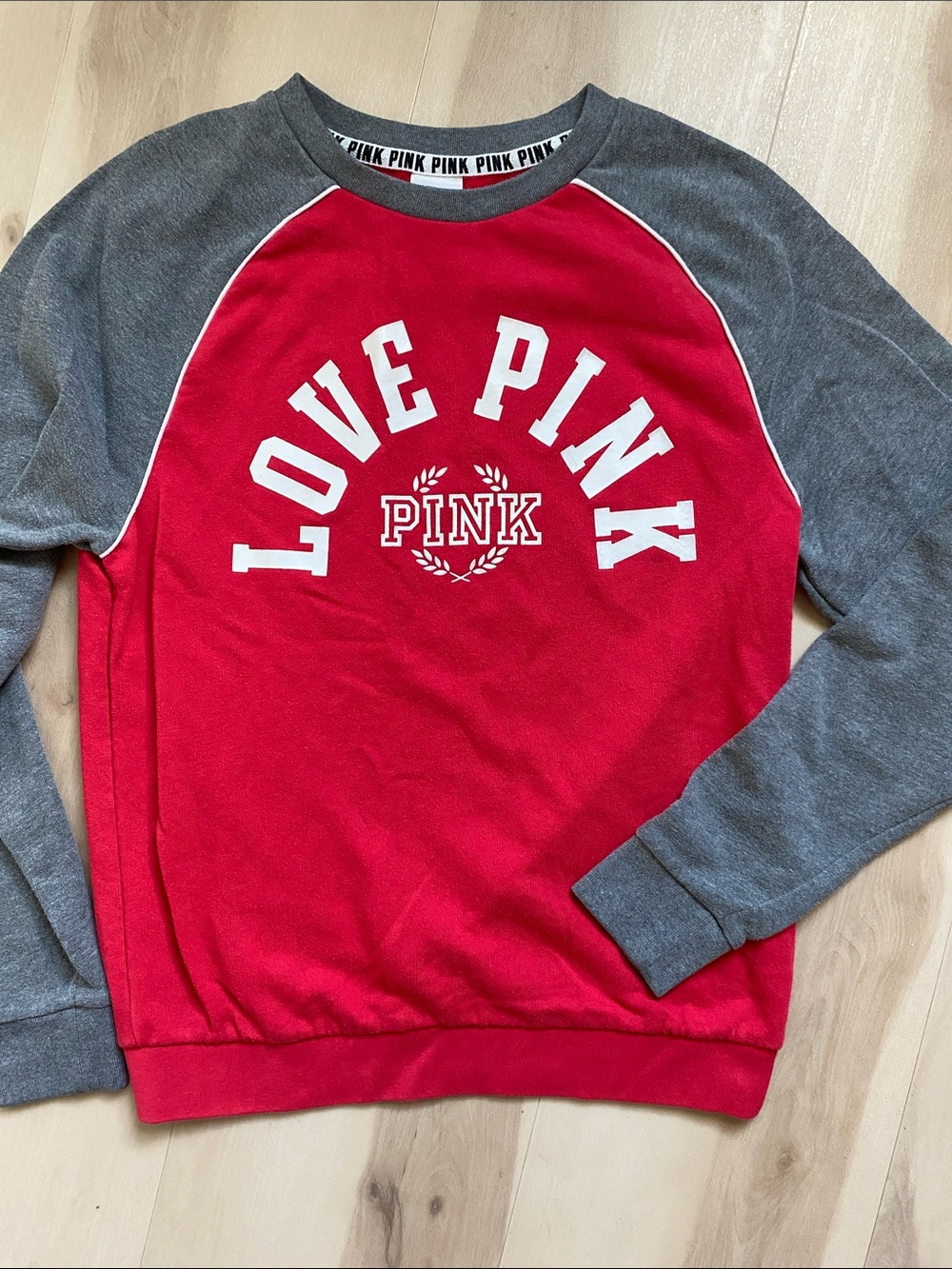 Pink ✨ Red Crew Neck Sweatshirt size Small